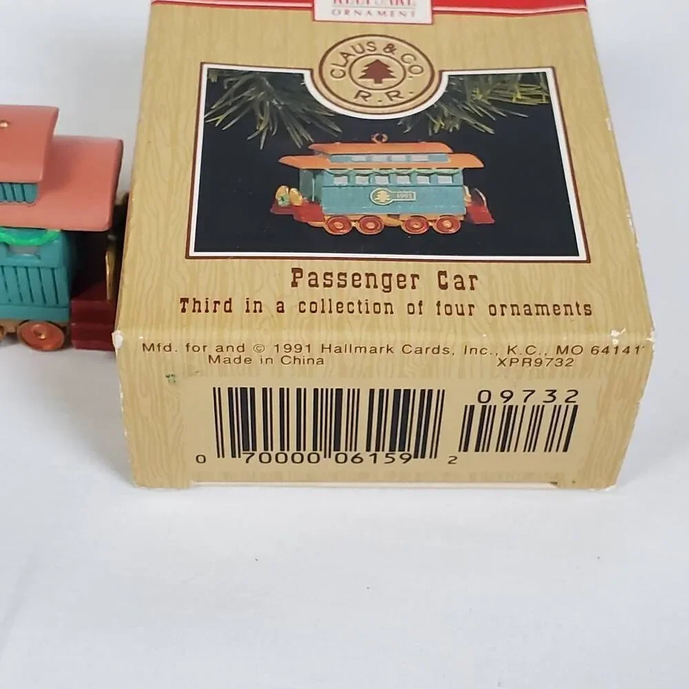 1991 Hallmark Keepsake Ornament Claus & Co. Railroad Passenger Car 3rd in Series